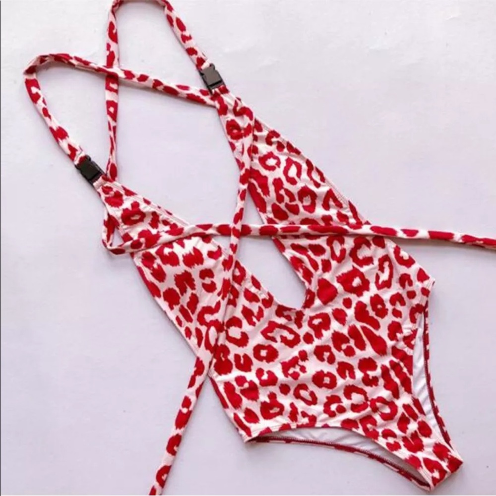 ๐ฆSexy Leopard Monokini๐ฆ - Picture 4 of 5